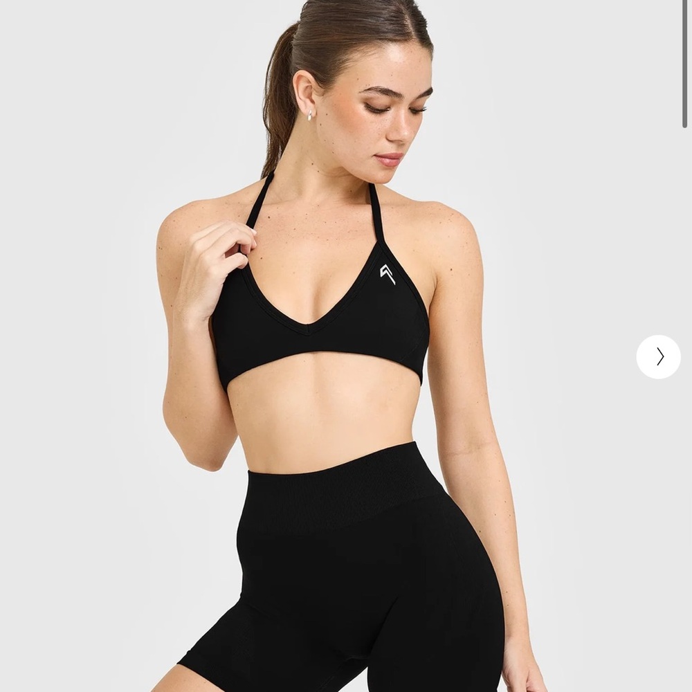 Oner active ENHANCELIFT™ SEAMLESS MINIMAL HALTER NECK BRA